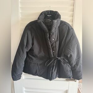 Pretty little thing Black Puffer Jacket with Belt size S